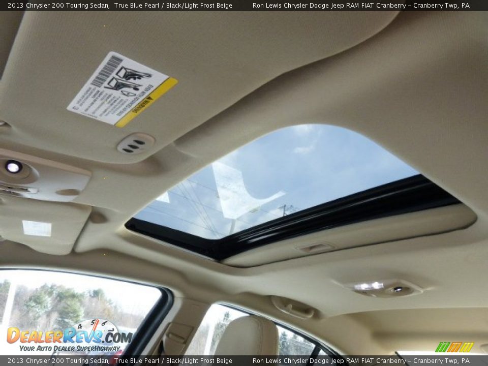 2013 Chrysler 200 Touring Sedan True Blue Pearl / Black/Light Frost Beige Photo #15