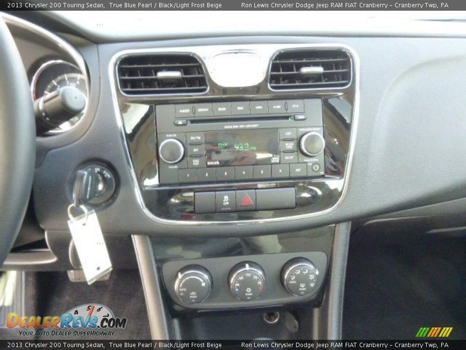 2013 Chrysler 200 Touring Sedan True Blue Pearl / Black/Light Frost Beige Photo #16