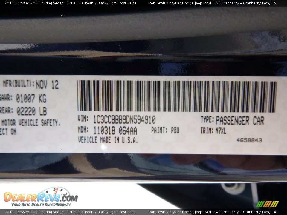 2013 Chrysler 200 Touring Sedan True Blue Pearl / Black/Light Frost Beige Photo #20