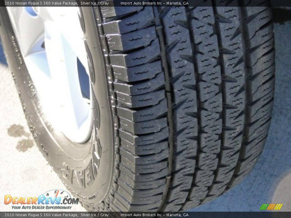 2010 Nissan Rogue S 360 Value Package Silver Ice / Gray Photo #28