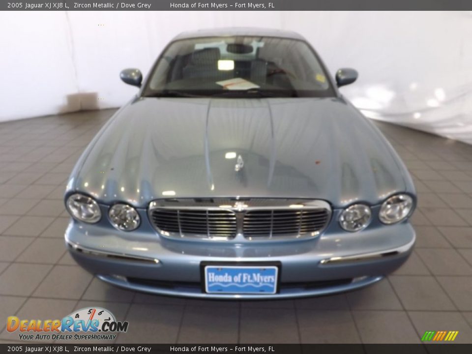 2005 Jaguar XJ XJ8 L Zircon Metallic / Dove Grey Photo #2