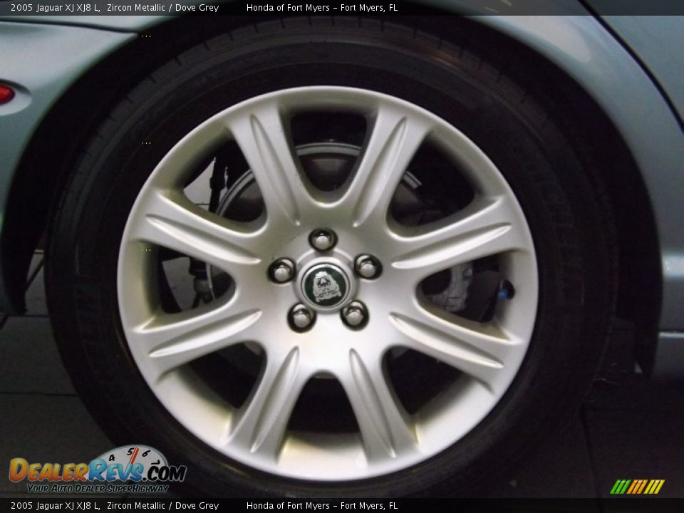 2005 Jaguar XJ XJ8 L Zircon Metallic / Dove Grey Photo #4