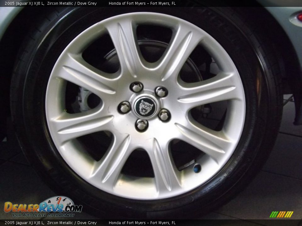 2005 Jaguar XJ XJ8 L Zircon Metallic / Dove Grey Photo #8