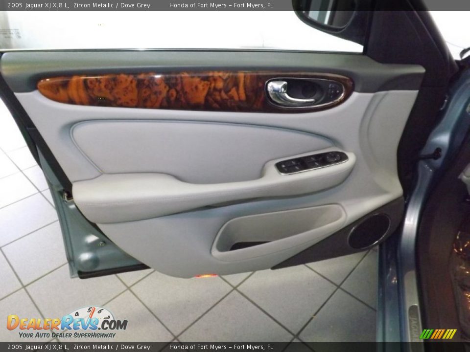 2005 Jaguar XJ XJ8 L Zircon Metallic / Dove Grey Photo #11