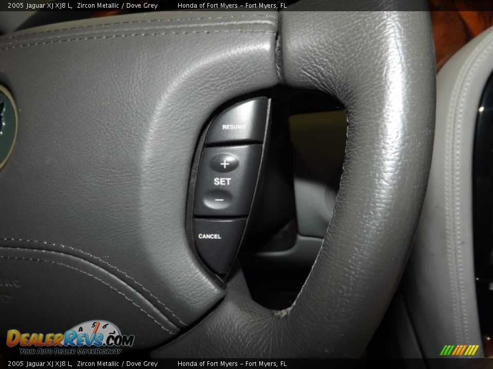 2005 Jaguar XJ XJ8 L Zircon Metallic / Dove Grey Photo #23
