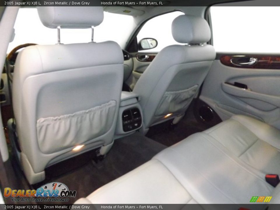 2005 Jaguar XJ XJ8 L Zircon Metallic / Dove Grey Photo #25