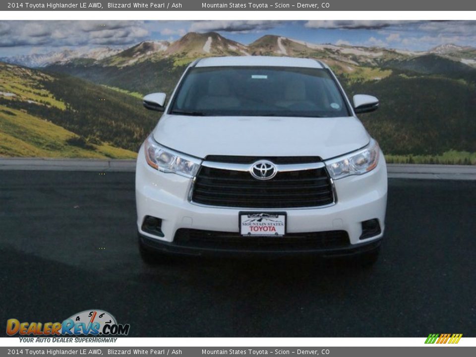 2014 Toyota Highlander LE AWD Blizzard White Pearl / Ash Photo #2