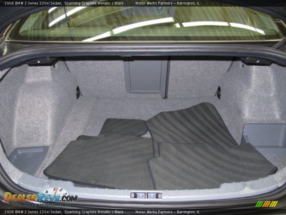 2006 BMW 3 Series 330xi Sedan Sparkling Graphite Metallic / Black Photo #9