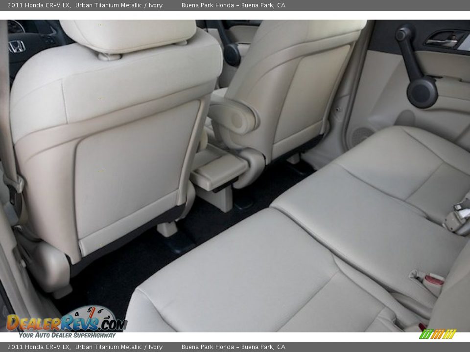 2011 Honda CR-V LX Urban Titanium Metallic / Ivory Photo #14