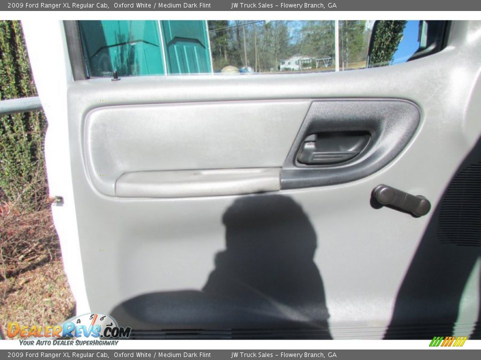 2009 Ford Ranger XL Regular Cab Oxford White / Medium Dark Flint Photo #14