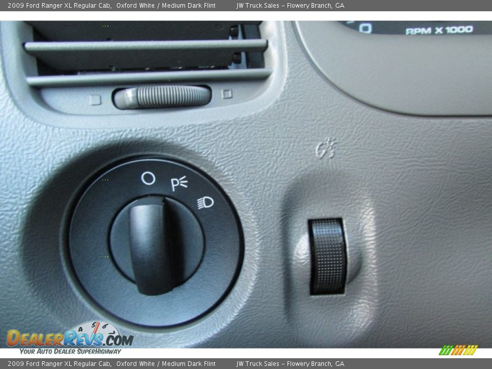 2009 Ford Ranger XL Regular Cab Oxford White / Medium Dark Flint Photo #18