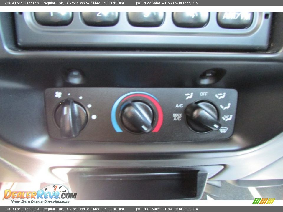 2009 Ford Ranger XL Regular Cab Oxford White / Medium Dark Flint Photo #26