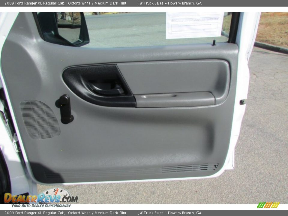 2009 Ford Ranger XL Regular Cab Oxford White / Medium Dark Flint Photo #30