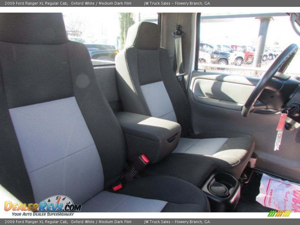 2009 Ford Ranger XL Regular Cab Oxford White / Medium Dark Flint Photo #31