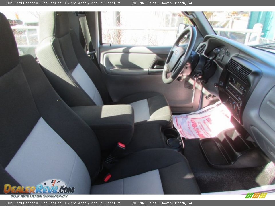 2009 Ford Ranger XL Regular Cab Oxford White / Medium Dark Flint Photo #32