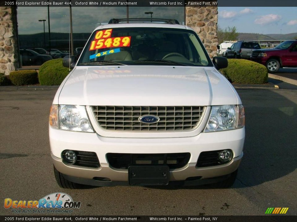 2005 Ford Explorer Eddie Bauer 4x4 Oxford White / Medium Parchment Photo #2