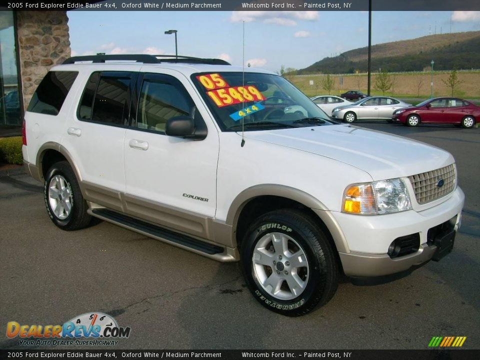 2005 Ford Explorer Eddie Bauer 4x4 Oxford White / Medium Parchment Photo #4