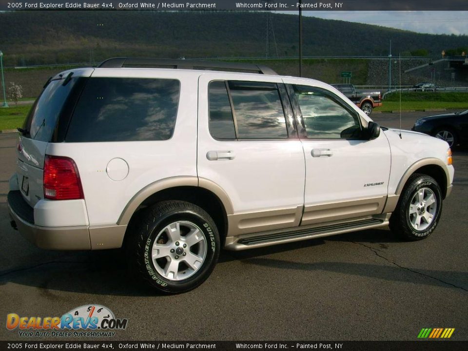2005 Ford Explorer Eddie Bauer 4x4 Oxford White / Medium Parchment Photo #6
