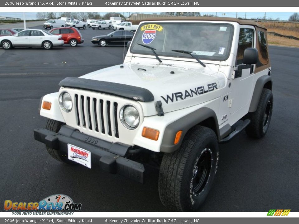 2006 Jeep Wrangler X 4x4 Stone White / Khaki Photo #2