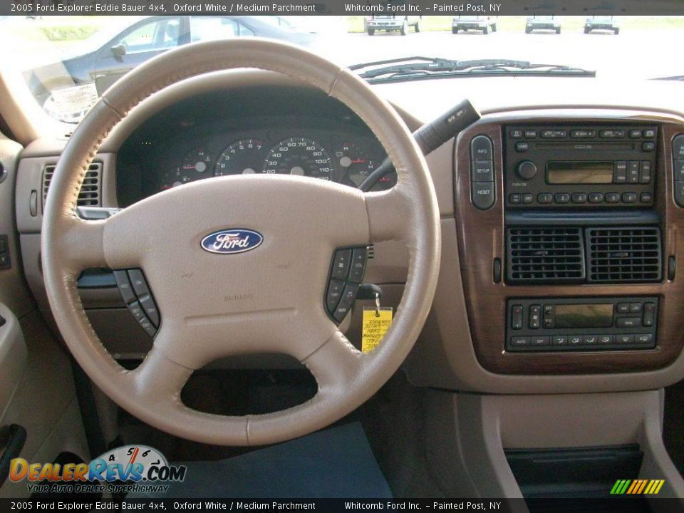 2005 Ford Explorer Eddie Bauer 4x4 Oxford White / Medium Parchment Photo #18