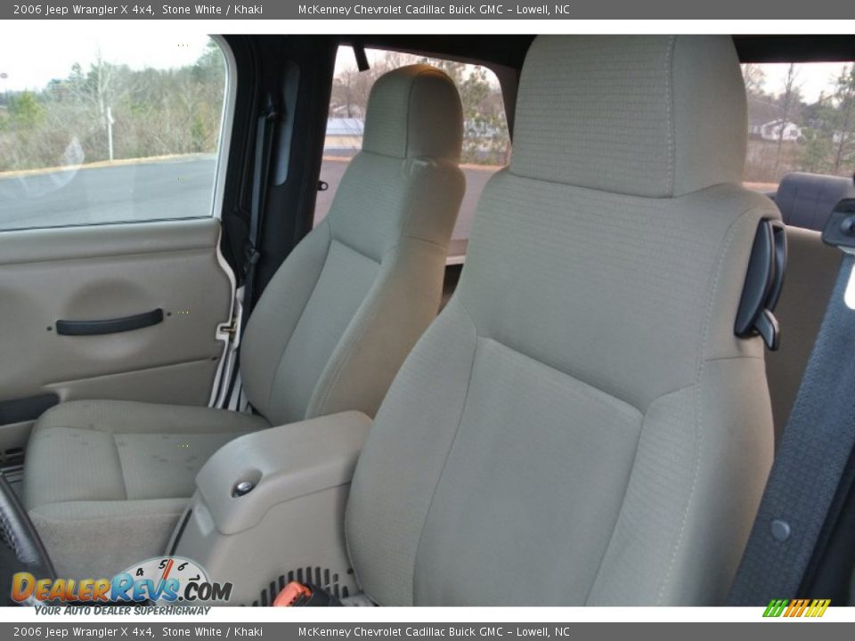 2006 Jeep Wrangler X 4x4 Stone White / Khaki Photo #9