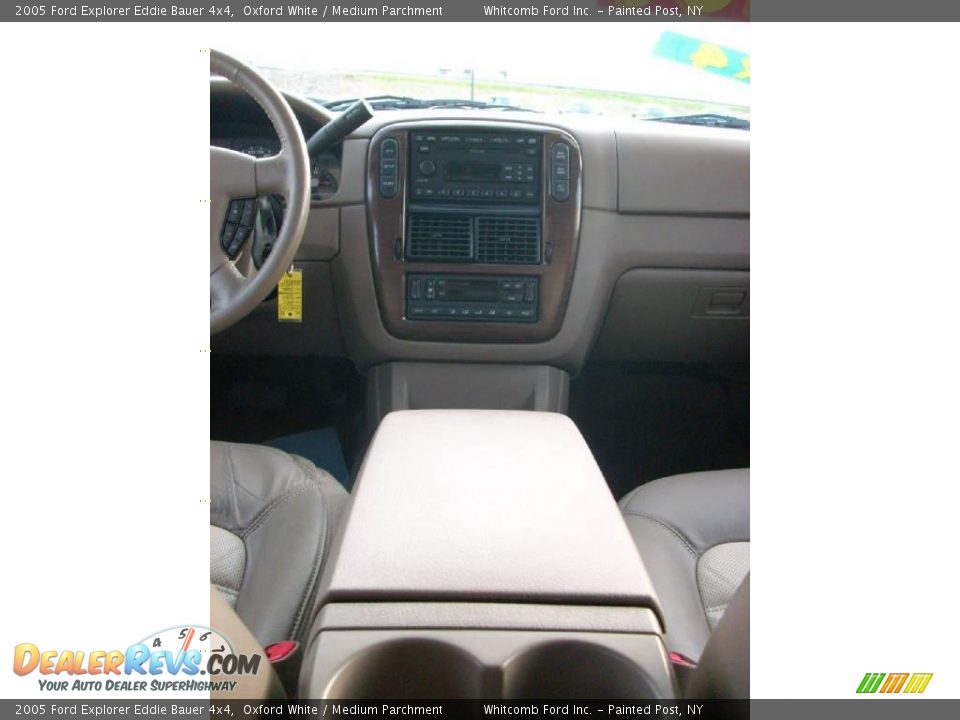 2005 Ford Explorer Eddie Bauer 4x4 Oxford White / Medium Parchment Photo #21