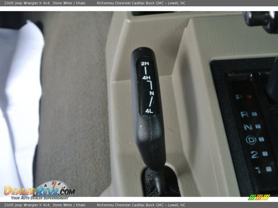 2006 Jeep Wrangler X 4x4 Stone White / Khaki Photo #12