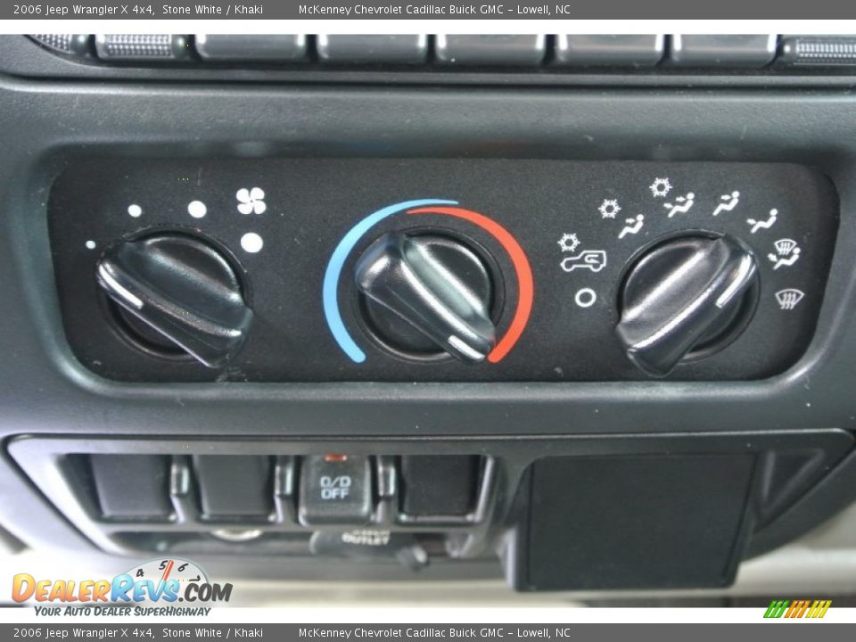 2006 Jeep Wrangler X 4x4 Stone White / Khaki Photo #15