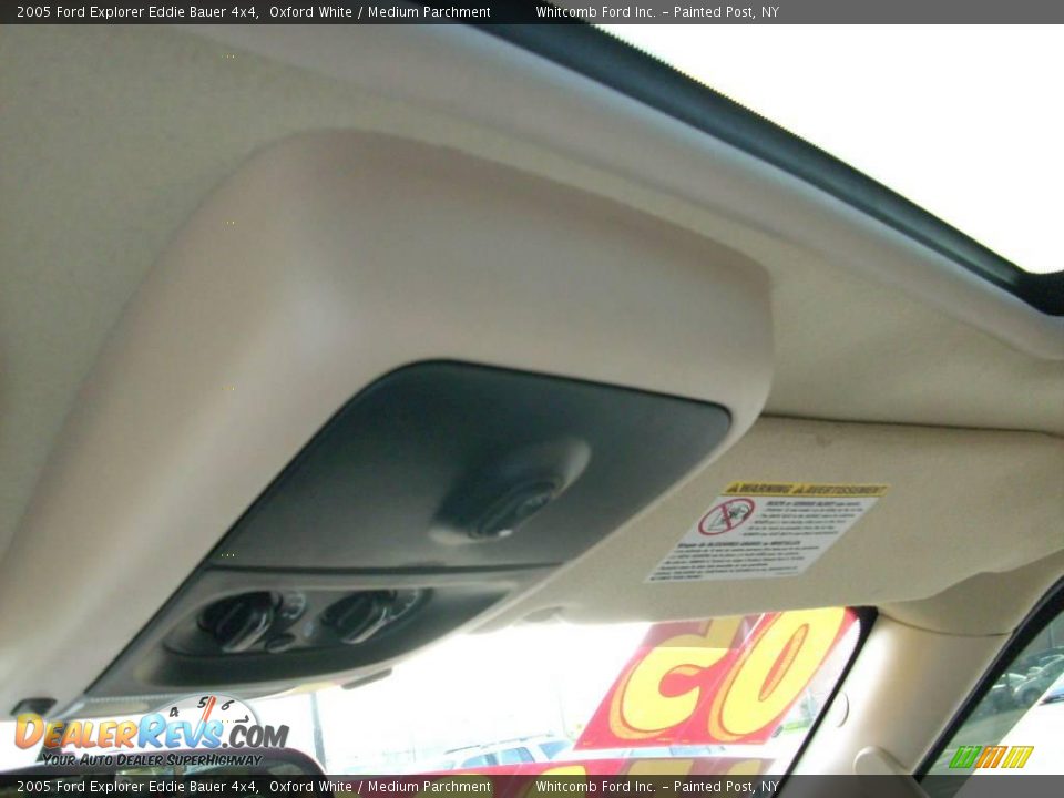 2005 Ford Explorer Eddie Bauer 4x4 Oxford White / Medium Parchment Photo #24