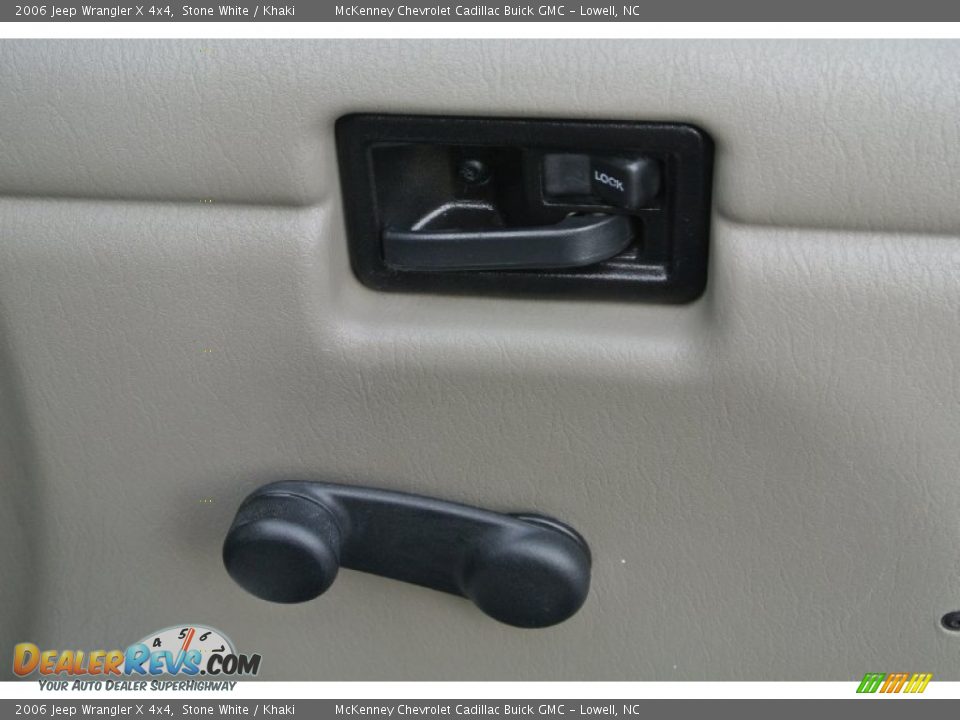 2006 Jeep Wrangler X 4x4 Stone White / Khaki Photo #24