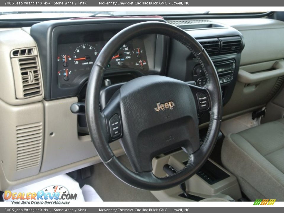 2006 Jeep Wrangler X 4x4 Stone White / Khaki Photo #27