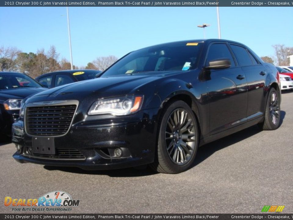Front 3/4 View of 2013 Chrysler 300 C John Varvatos Limited Edition Photo #1