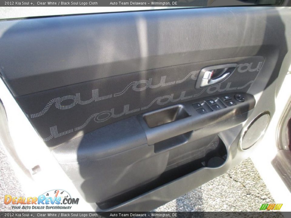 2012 Kia Soul + Clear White / Black Soul Logo Cloth Photo #19