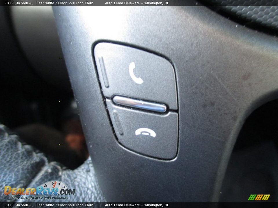 2012 Kia Soul + Clear White / Black Soul Logo Cloth Photo #26