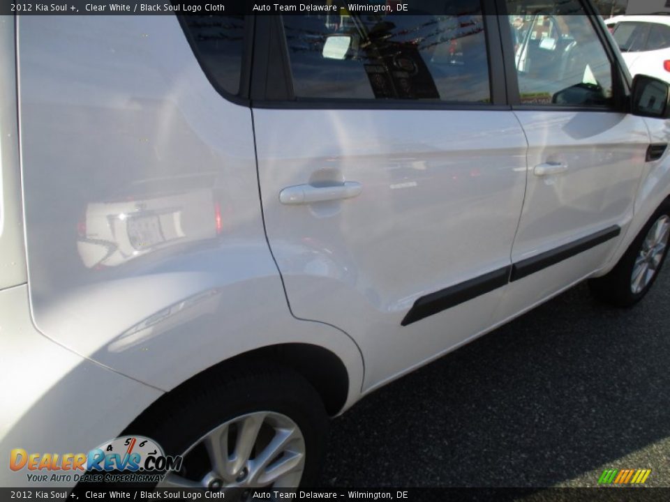 2012 Kia Soul + Clear White / Black Soul Logo Cloth Photo #34