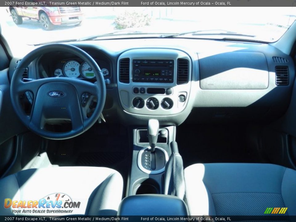 2007 Ford Escape XLT Titanium Green Metallic / Medium/Dark Flint Photo #18