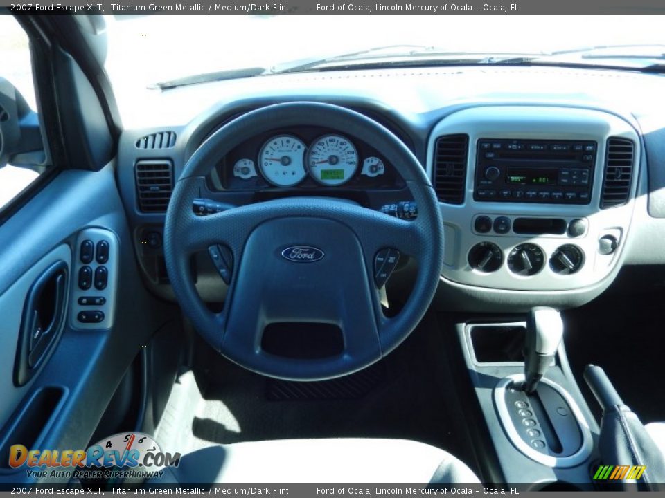 2007 Ford Escape XLT Titanium Green Metallic / Medium/Dark Flint Photo #19