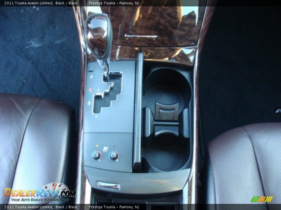 2011 Toyota Avalon Limited Black / Black Photo #12
