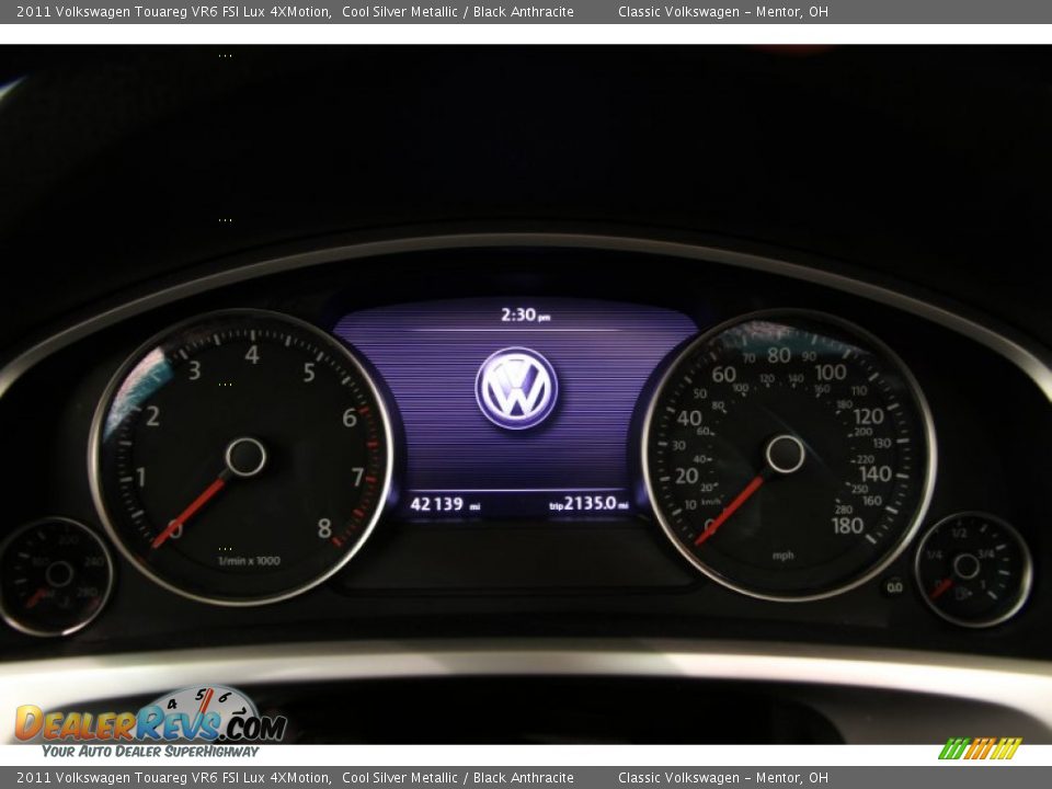 2011 Volkswagen Touareg VR6 FSI Lux 4XMotion Cool Silver Metallic / Black Anthracite Photo #7