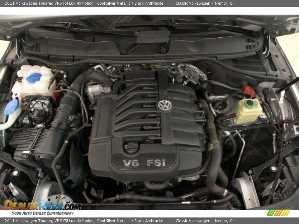 2011 Volkswagen Touareg VR6 FSI Lux 4XMotion Cool Silver Metallic / Black Anthracite Photo #14