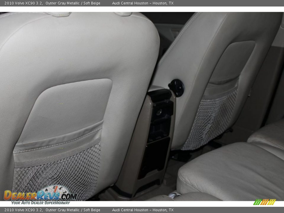 2010 Volvo XC90 3.2 Oyster Gray Metallic / Soft Beige Photo #21