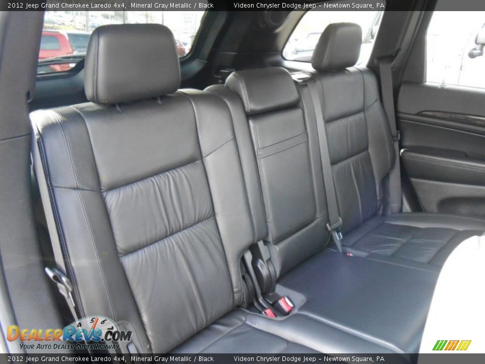 2012 Jeep Grand Cherokee Laredo 4x4 Mineral Gray Metallic / Black Photo #16