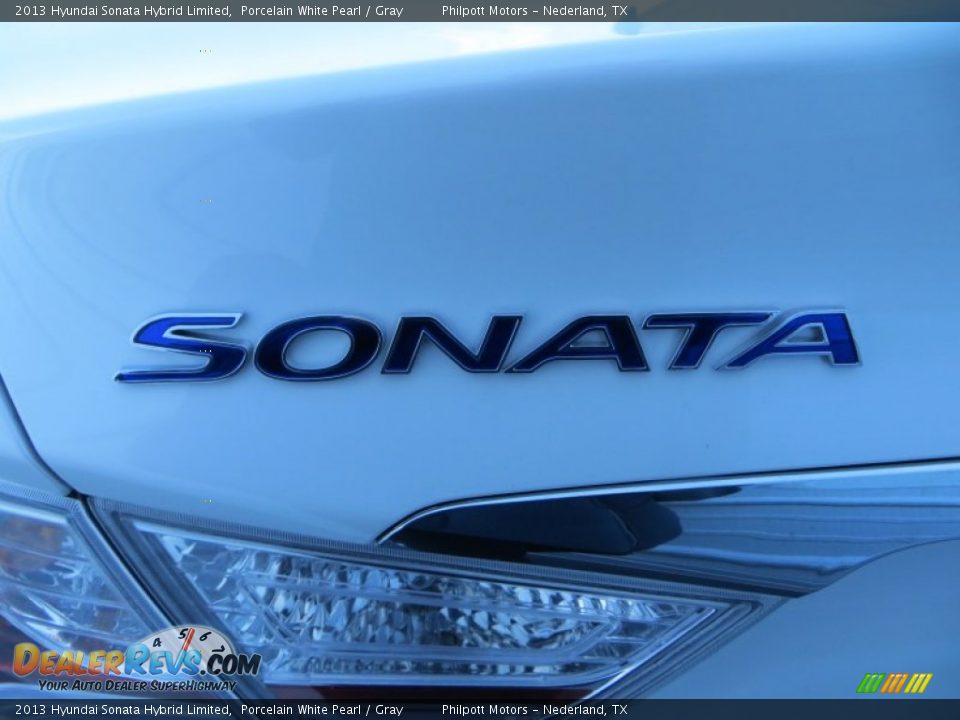 2013 Hyundai Sonata Hybrid Limited Porcelain White Pearl / Gray Photo #15