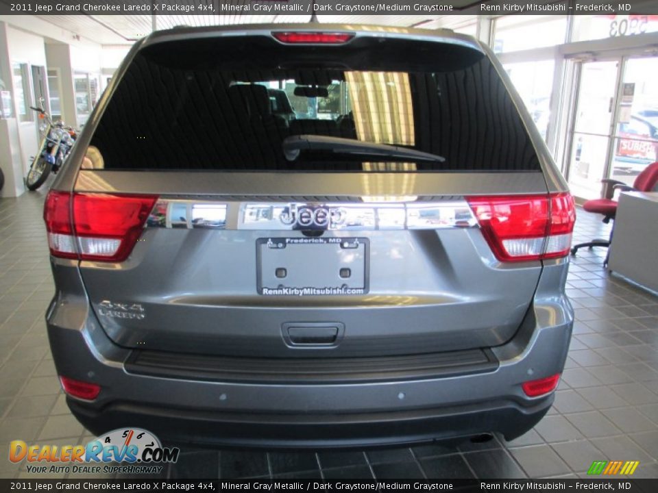 2011 Jeep Grand Cherokee Laredo X Package 4x4 Mineral Gray Metallic / Dark Graystone/Medium Graystone Photo #7