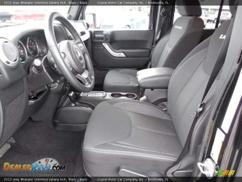 2013 Jeep Wrangler Unlimited Sahara 4x4 Black / Black Photo #4