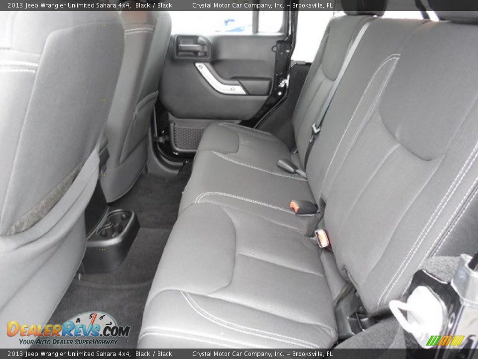 2013 Jeep Wrangler Unlimited Sahara 4x4 Black / Black Photo #5