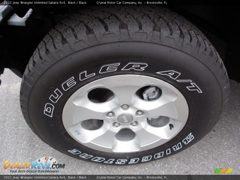 2013 Jeep Wrangler Unlimited Sahara 4x4 Black / Black Photo #15