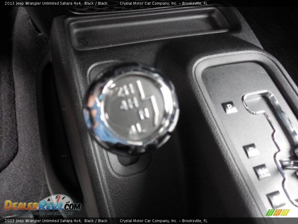 2013 Jeep Wrangler Unlimited Sahara 4x4 Black / Black Photo #22