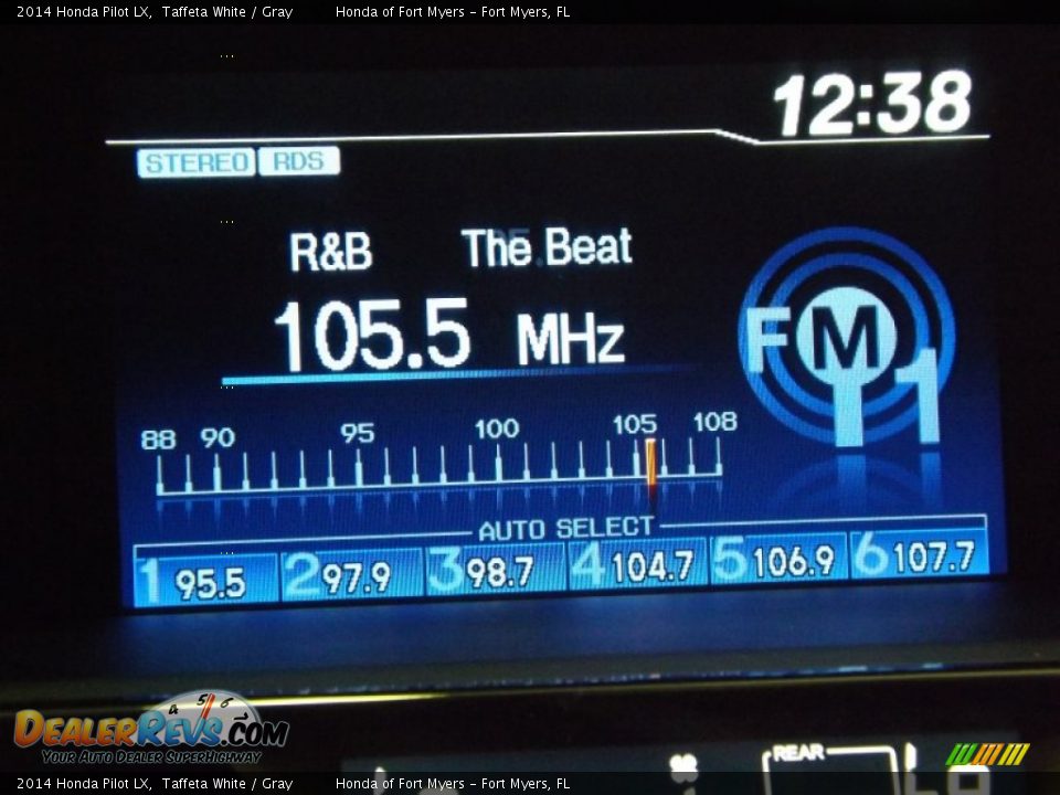 2014 Honda Pilot LX Taffeta White / Gray Photo #15