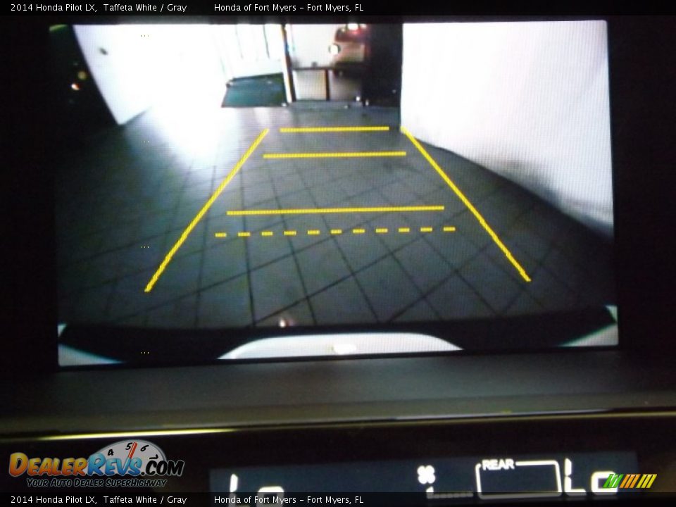 2014 Honda Pilot LX Taffeta White / Gray Photo #16